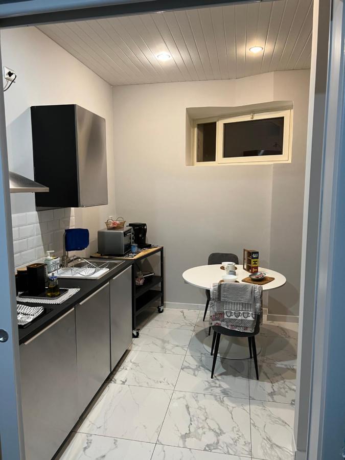 Central Station And City Rooms Link "13 Apartment" Amalfi Coast , ساليرنو المظهر الخارجي الصورة