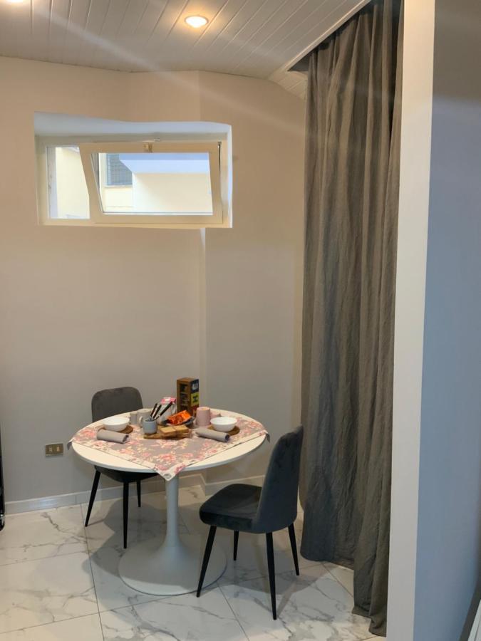 Central Station And City Rooms Link "13 Apartment" Amalfi Coast , ساليرنو المظهر الخارجي الصورة